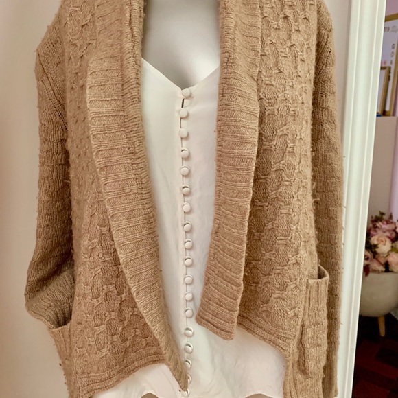 Talula Sweaters - Aritzia Talula 100% Cashmere Sweater/Cardigan XS